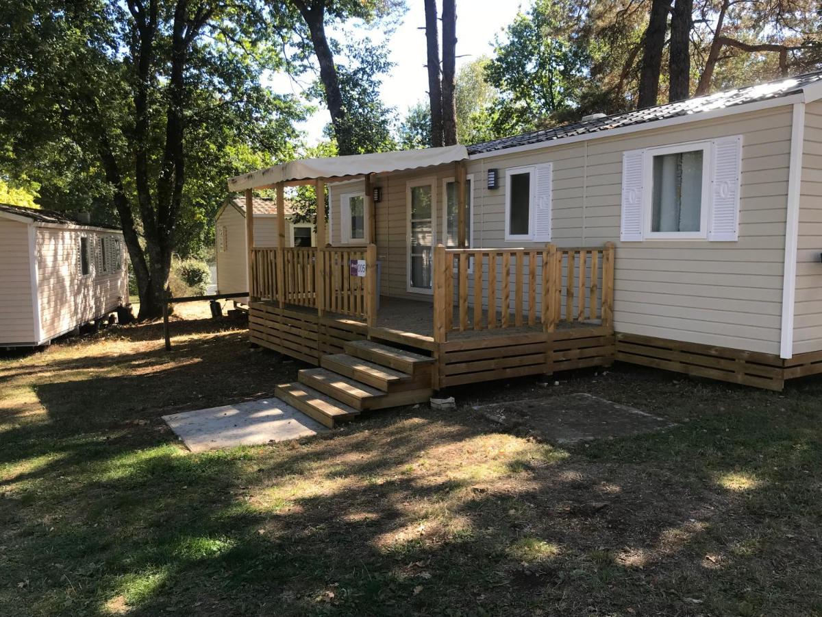 Mobil Home Xxl2 4 Chambres - Camping Chateau La Foret Saint-Julien-des-Landes Exterior photo